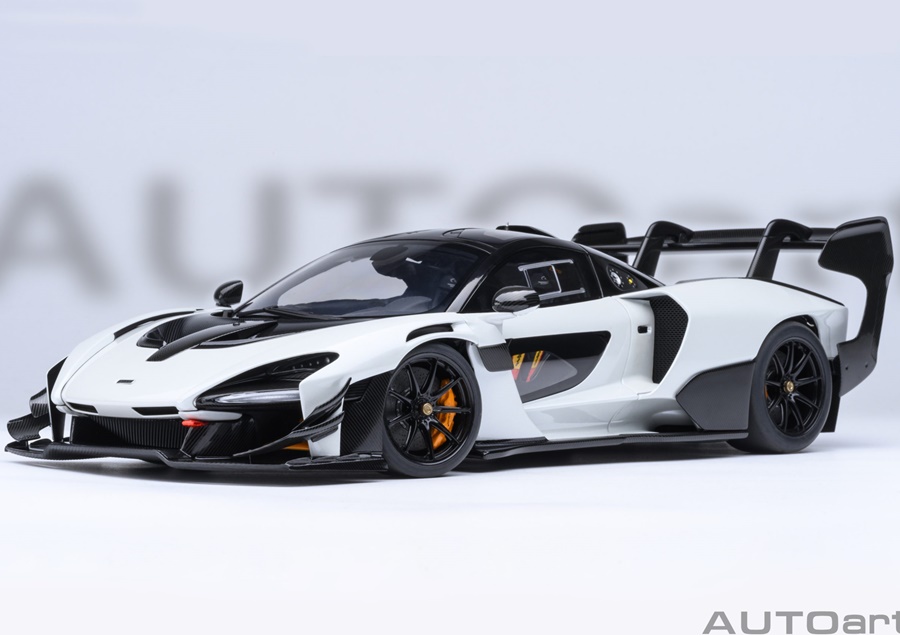 AUTOART 1:18 McLaren Senna GTR (silica white) 81953