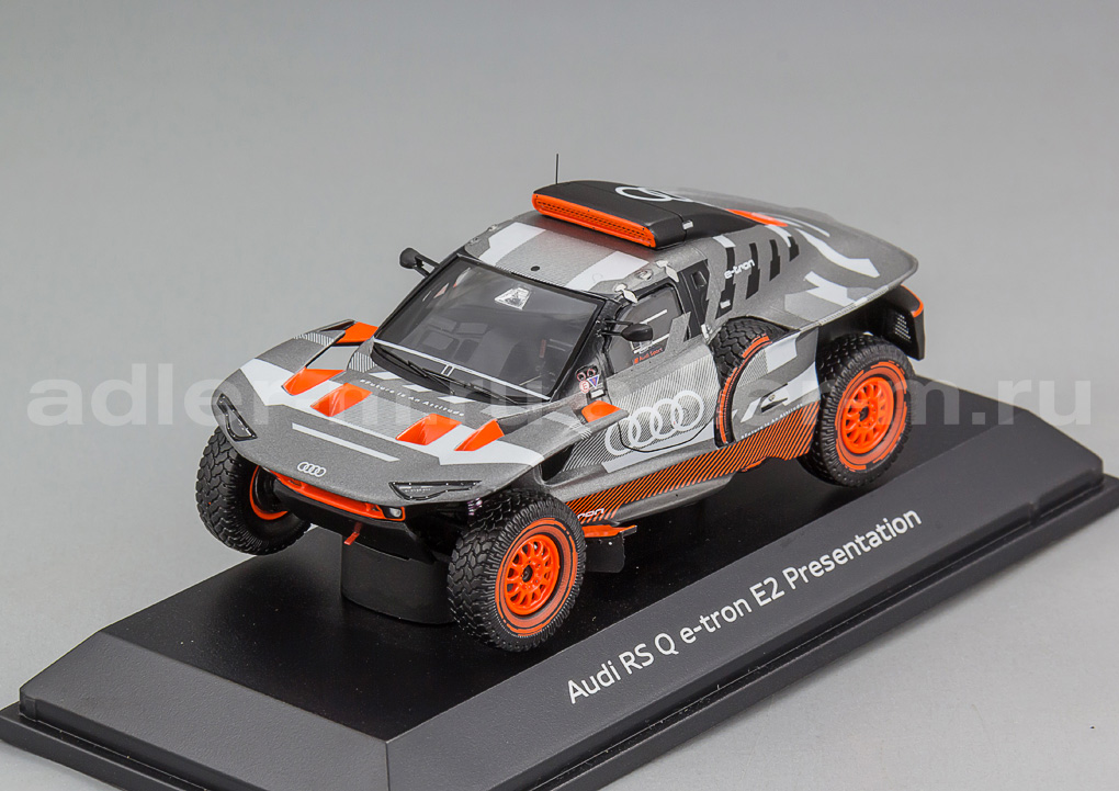 SPARK 1:43 Audi RS Q e-tron 2023 Presentation 5022200631