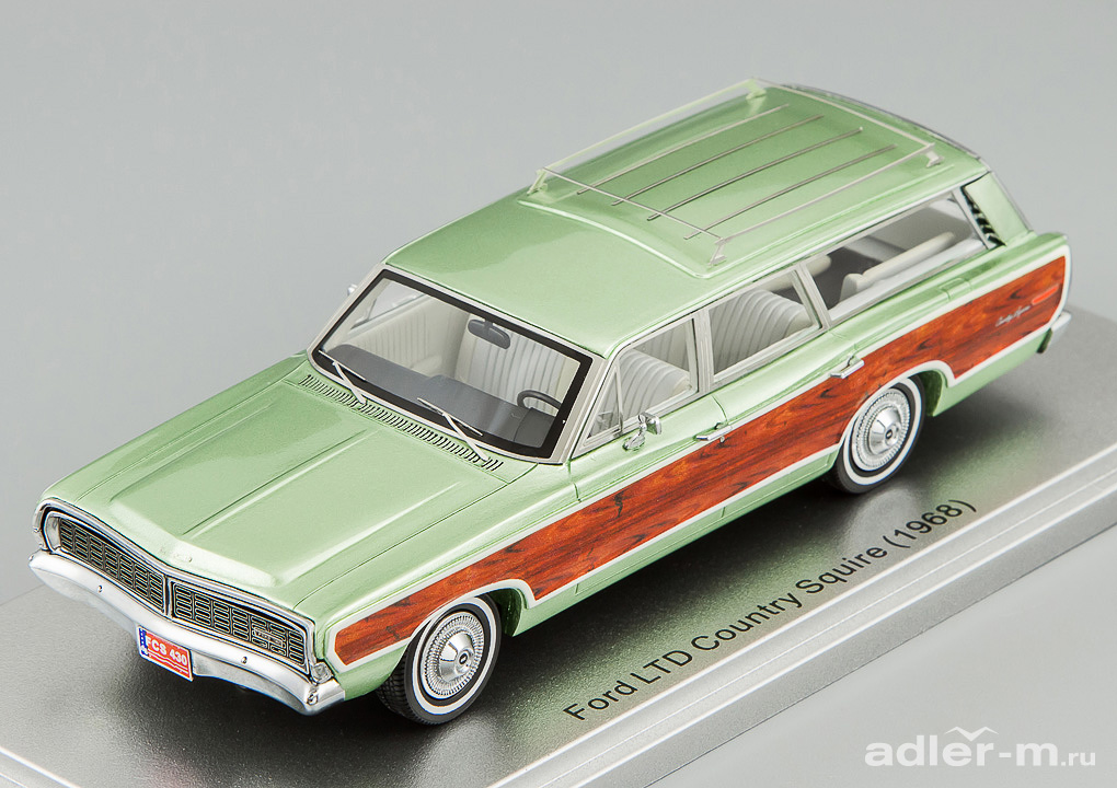 Ford 1:43 Ford Country Squire Station Wagon 1968 (green) KE43015000
