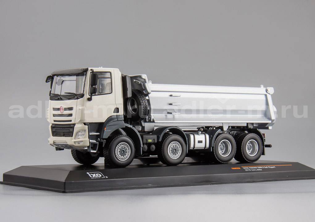 IXO 1:43 Tatra Phoenix Euro 6 8x8 2016 (light beige/silver) TRU035B
