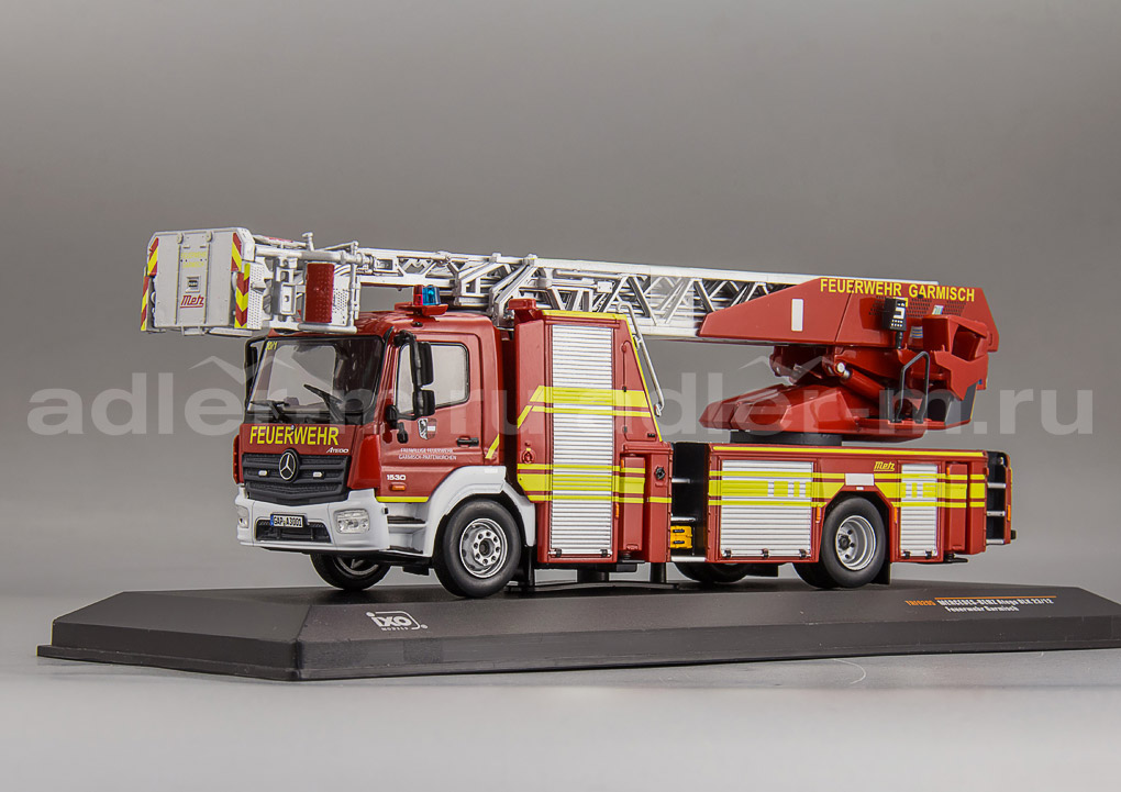 IXO 1:43 Mercedes-Benz Atego DLK 23/12 Metz - FF Garmisch Patenkirchen TRF020