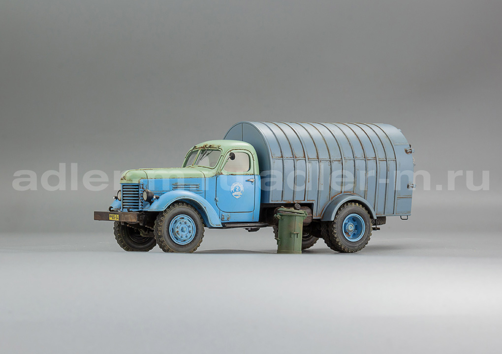 САРЛАБ 1:43 Автомобиль для уборки мусора МВ-20 на шасси ЗИС-150, 1954г (2хцветный, со следами экспл.) SL-235-3