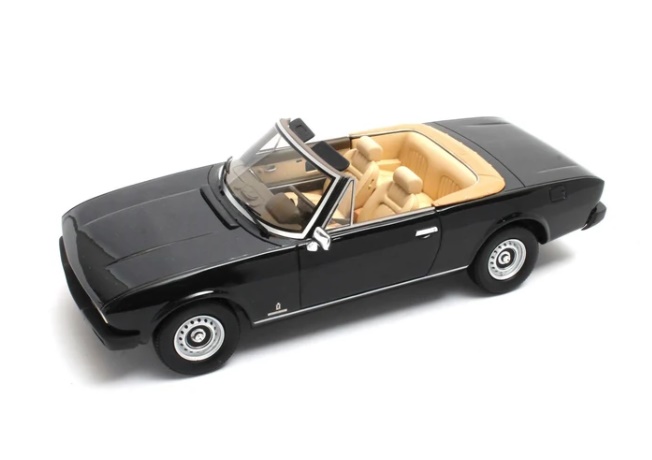 CULT SCALE MODELS 1:18 Peugeot 504 cabriolet - 1983 (black) CML192-3