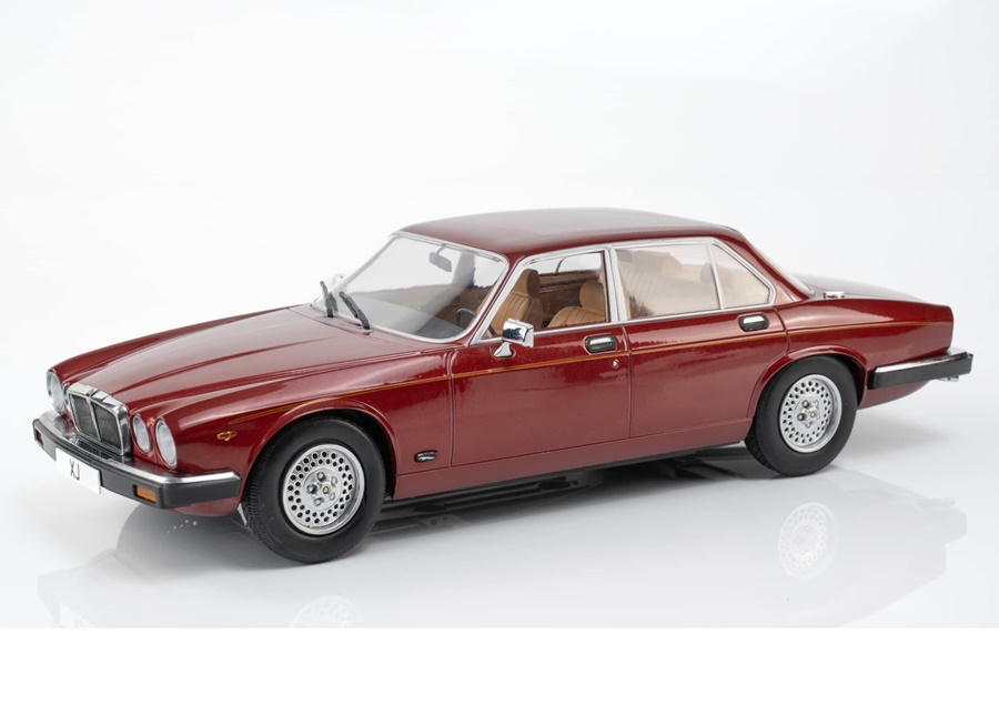 MCG 1:18 Jaguar XJ Series III - 1979 (darkred) MCG18176