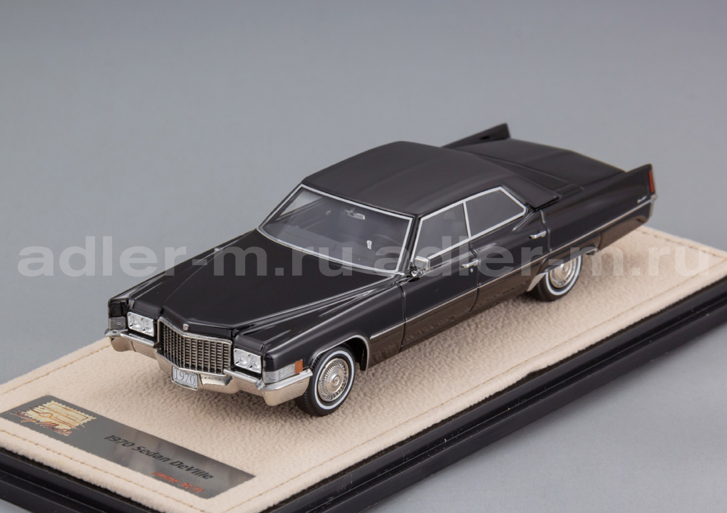 GLM + STAMP MODELS 1:43 Cadillac DeVille Седан - 1970 (black) STM70505