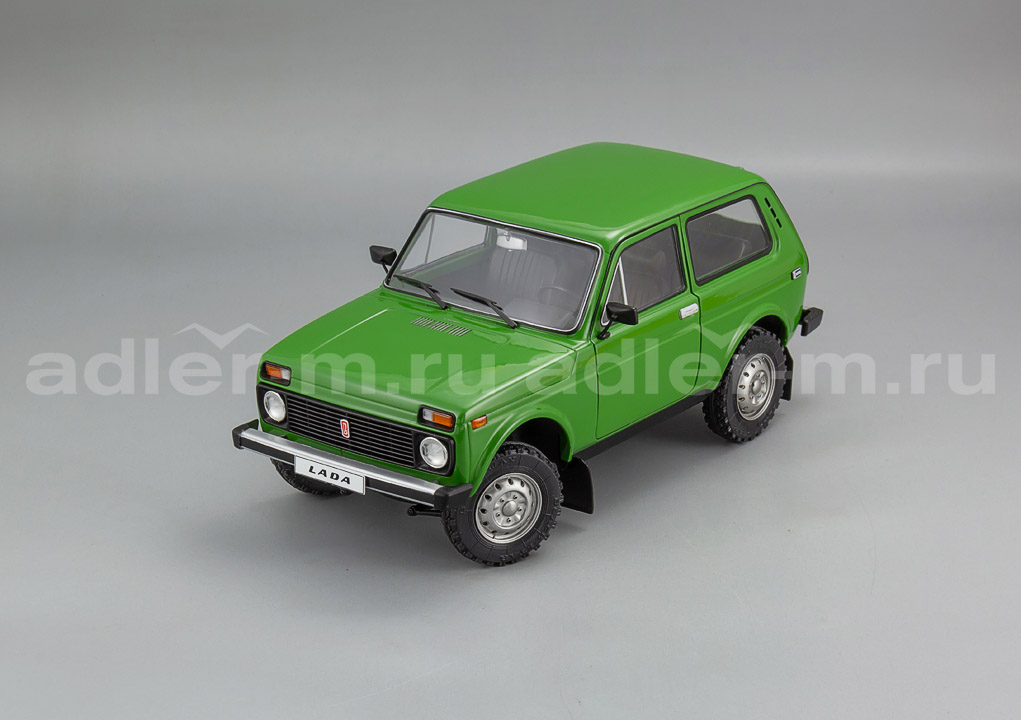 SOLIDO 1:18 Lada Niva - 1980 (green) S1807304
