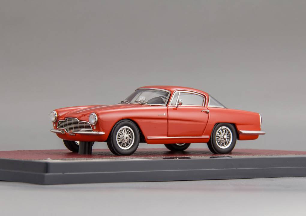 MATRIX 1:43 Aston Martin DB2-4 Cabriolet by Bertone Arnolt 1953 (УЦЕНКА!) MX40108-011