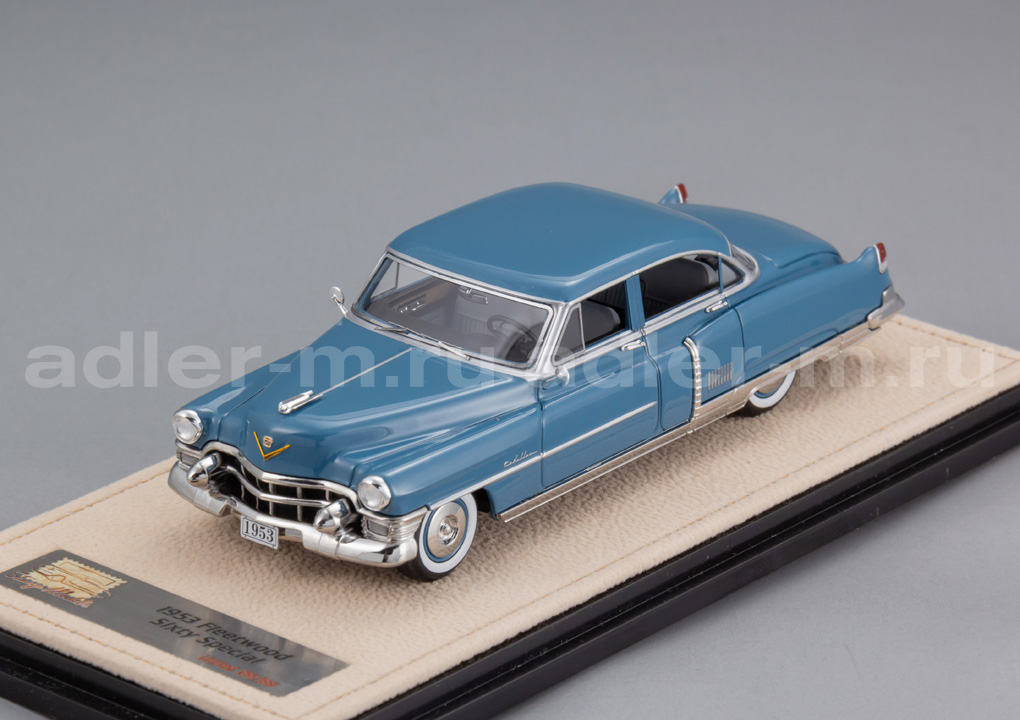 GLM + STAMP MODELS 1:43 Cadillac Fleetwood Sixty Special - 1953 (Tunis blue met.) STM53201