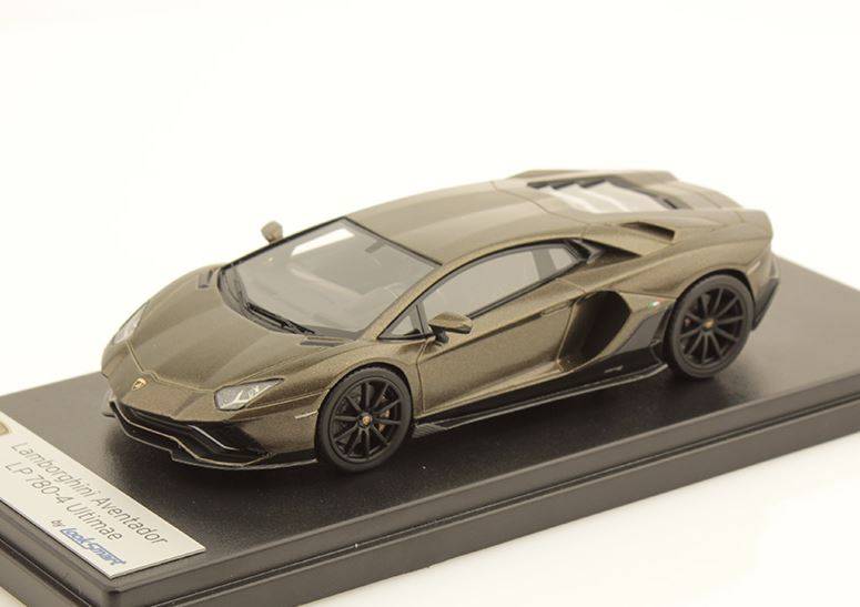 LOOKSMART 1:43 Lamborghini Aventador Ultimae (verde gea matt) LS525E