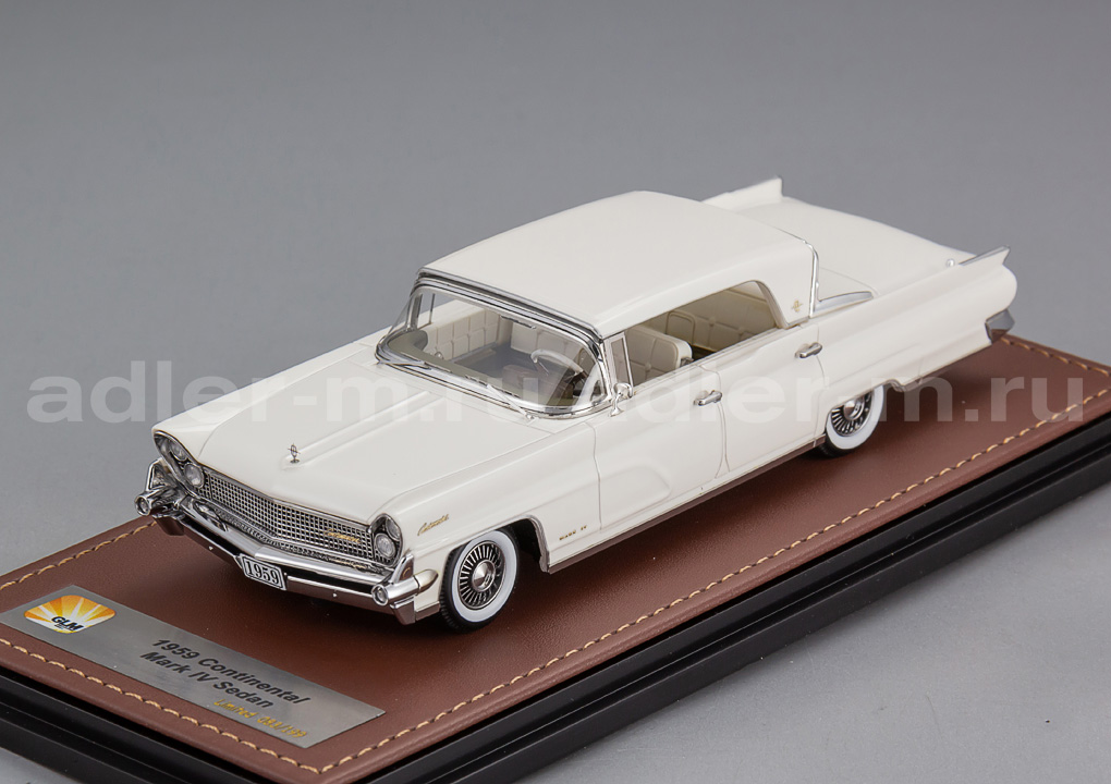 GLM + STAMP MODELS 1:43 Lincoln Continental Mark IV Sedan - 1959 (white) GLM102901