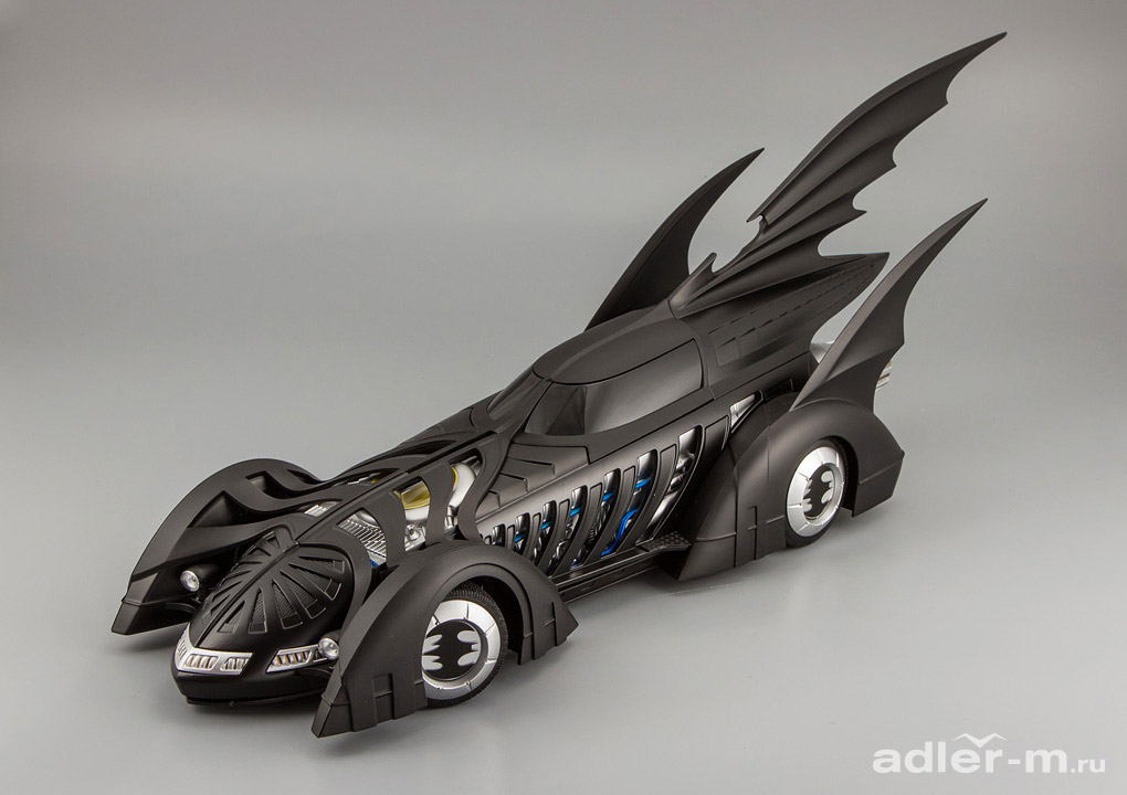 HOT WHEELS 1:18 Batmobile из к/ф "Batman Forever" Large Vehicle BLY43