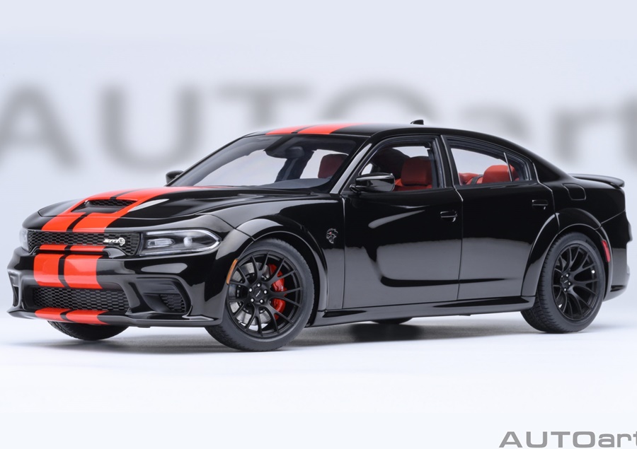 AUTOART 1:18 Dodge Charger SRT Hellcat Redeye Jailbreak (pitch black) 71754