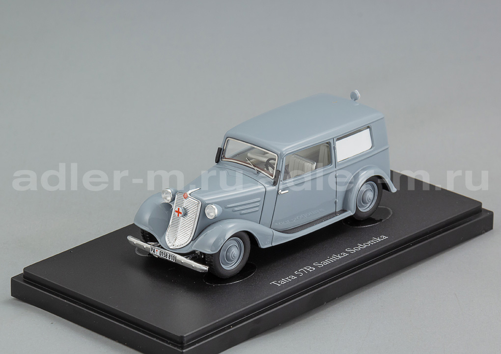 AUTOCULT 1:43 Tatra 57B "Sanitka" Sodomka (CZ 1940) (ivory) ATC12022