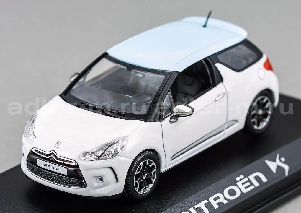 NOREV 1:43 Citroen DS3 2010 (white with blue boticcelli roof) 155280