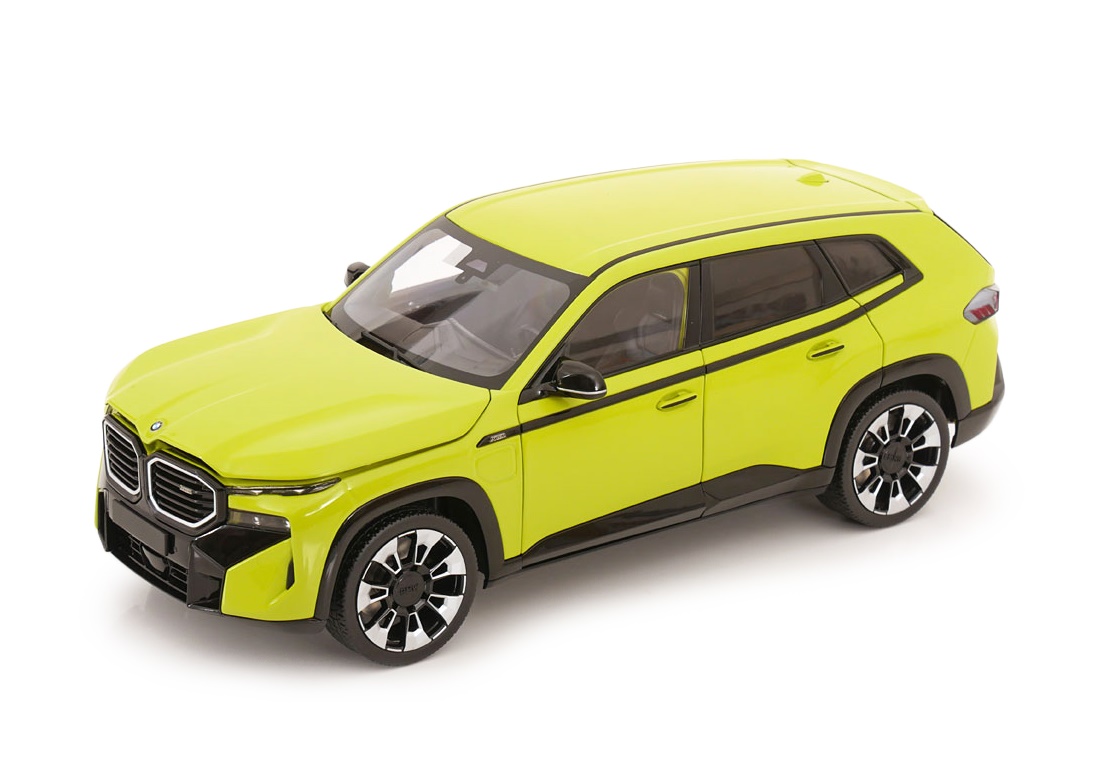 MINICHAMPS 1:18 BMW XM - 2023 (yellow) 110023302