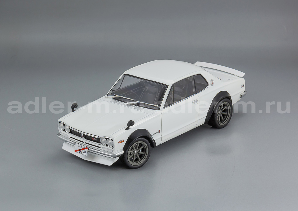 SOLIDO 1:18 Nissan Skyline (C10) HAKOSUKA (white) S1813001