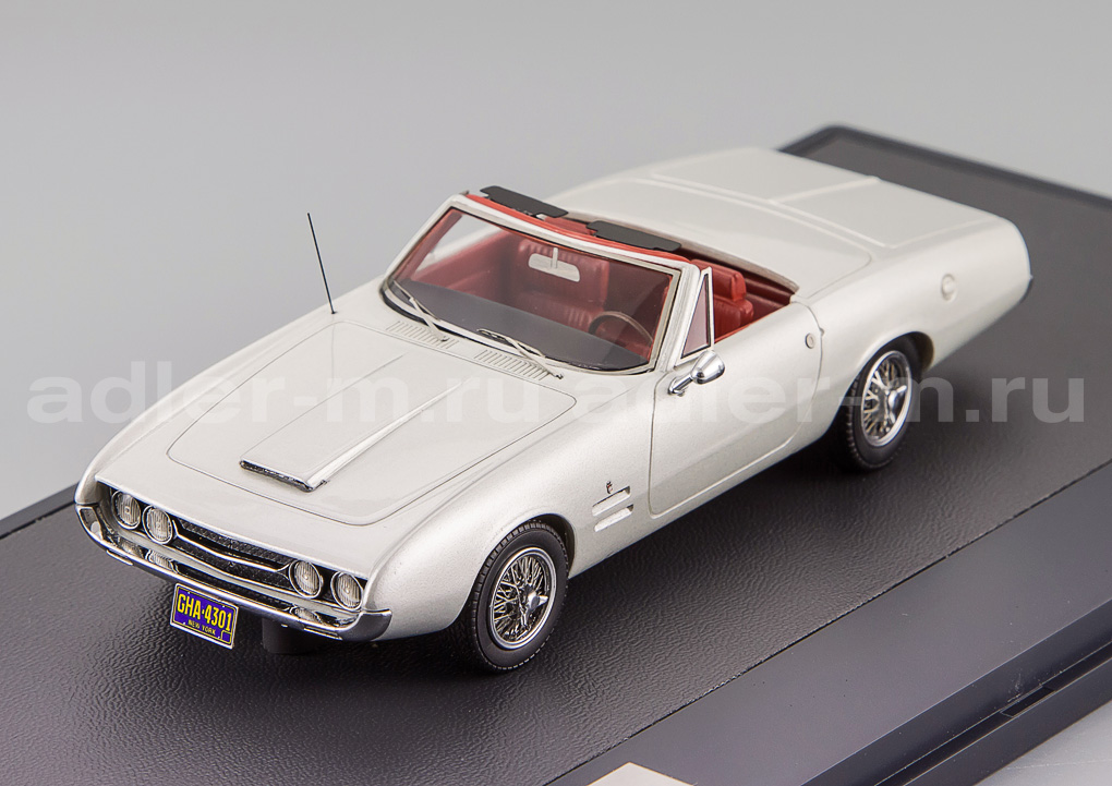 MATRIX 1:43 Ghia 450SS Convertible 1967 (silver metallic) MX10701-031