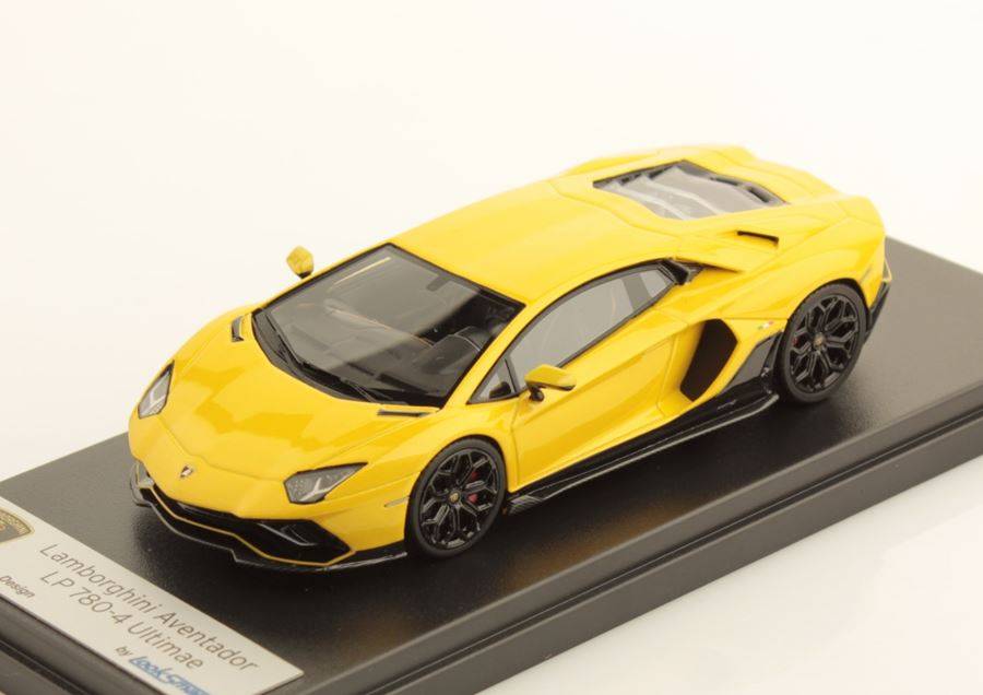 LOOKSMART 1:43 Lamborghini Aventador Ultimae (giallo belenus) LS525D