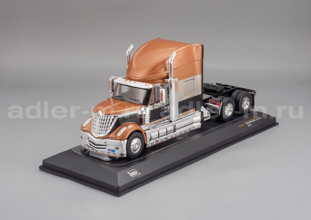 IXO 1:43 International Lonestar - 2010 (metallic-orange) TR152