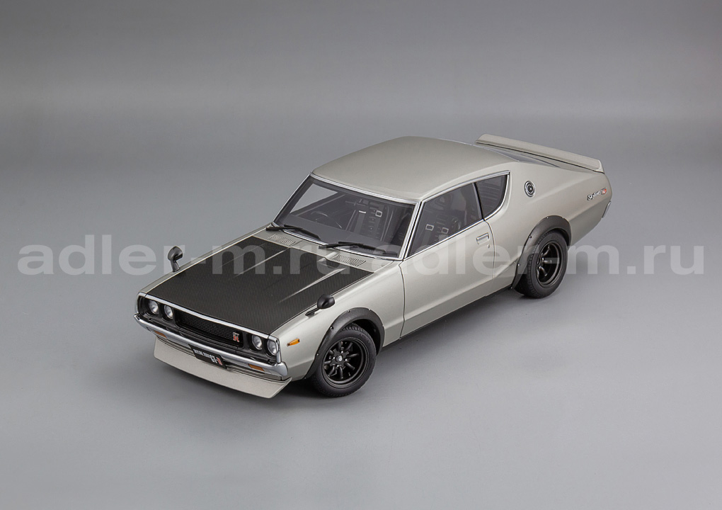 AUTOART 1:18 Nissan Skyline 2000 GT-R (KPGC110) Tuned Version "Carbon black bonnet" (silver) 77477