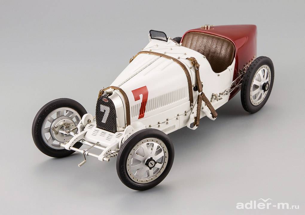 CMC 1:18 Bugatti Type 35 Grand Prix, Poland (white / red) M-100-003