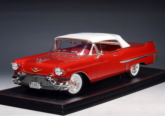 GLM + STAMP MODELS 1:18 Cadillac Series 62 Convertible (закрытый) - 1957 (Dakotah Red) STM1957302