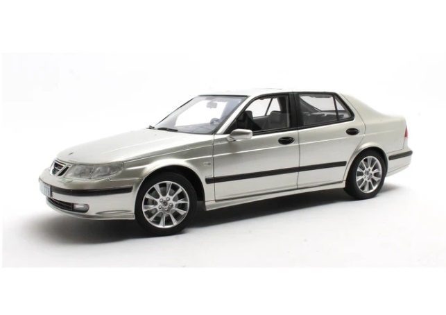CULT SCALE MODELS 1:18 SAAB 9-5 Turbo Aero - 1998-2004 (silver met.) CML198-1