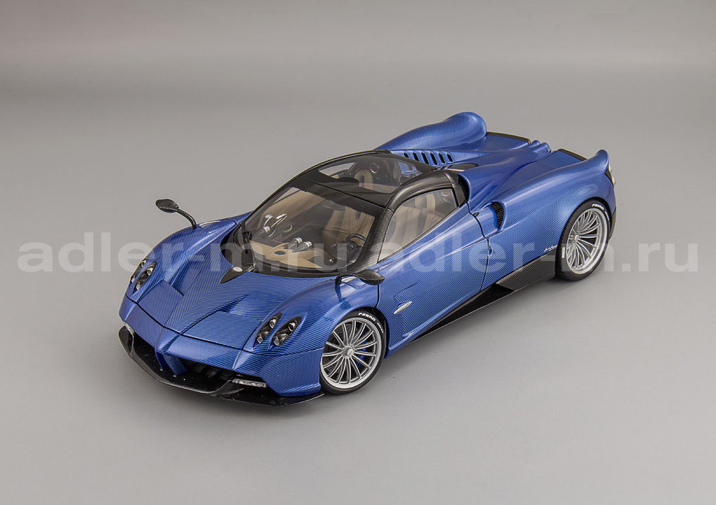 AUTOART 1:18 Pagani Huayra Roadster (blue) 78286