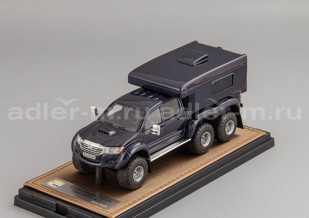 GLM 1:43 Toyota Hilux AT44 6x6 Arctic Truck RV Version (dark blue) GLM300902