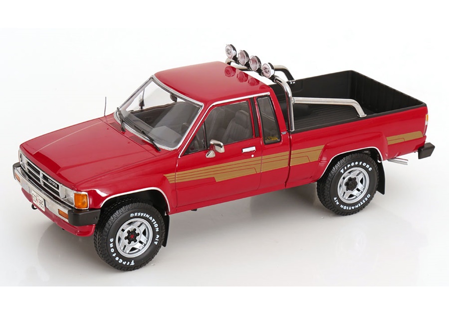 KK SCALE 1:18 Toyota Truck Xtra Cab 4x4 (Hilux) - 1985 (red) KKDC181562