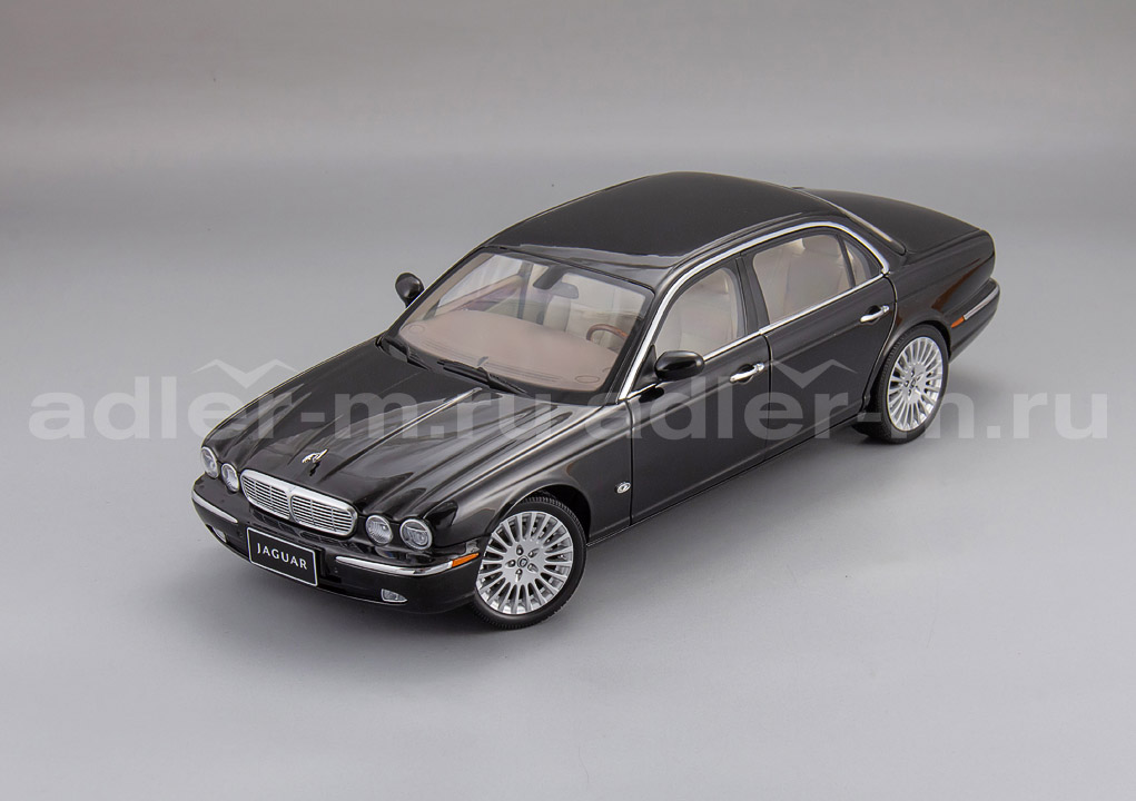 ALMOSTREAL 1:18 Jaguar XJ6 (X350) (ebony black) ALM810501
