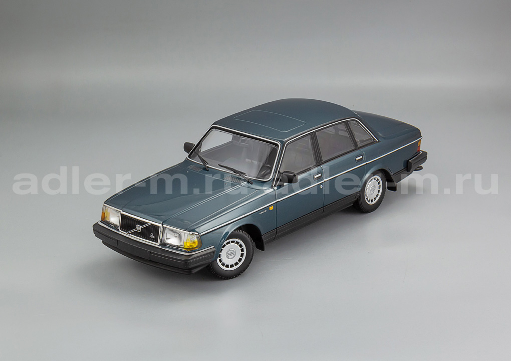 MINICHAMPS 1:18 Volvo 240 GL - 1986 (petrol metallic) 155171407