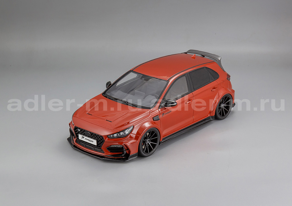 OTTO MOBILE 1:18 Hyundai i30N Engine Prior Design - 2021 (red) OT1112