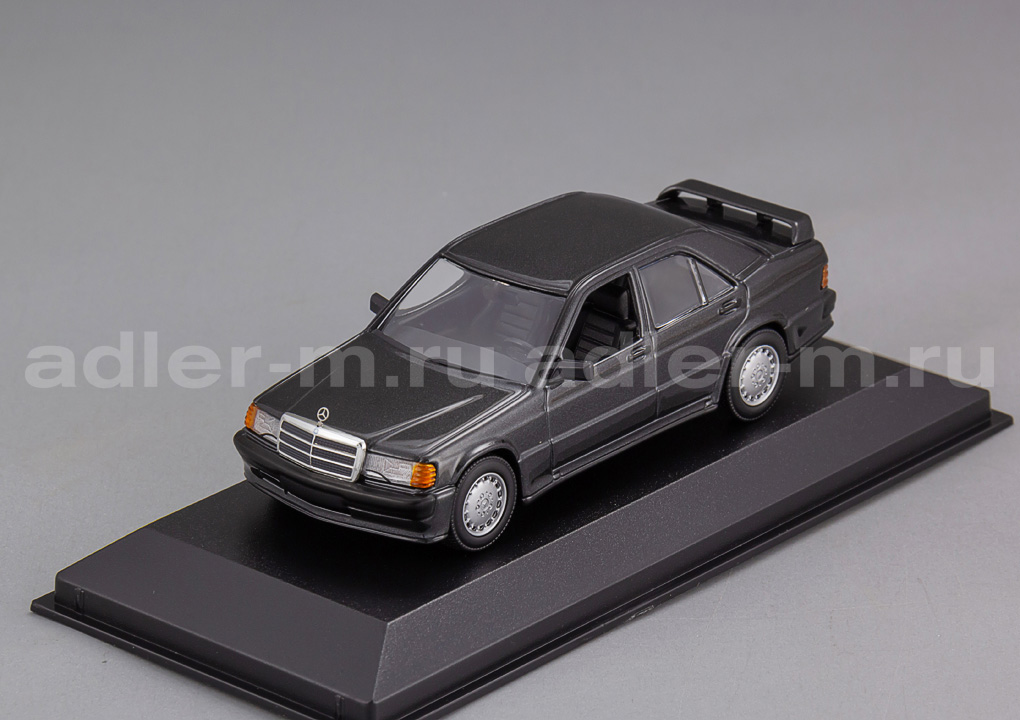 MINICHAMPS (MAXICHAMPS) 1:43 Mercedes-Benz 190 E 2,3-16 - 1984 (black met.) 940035601