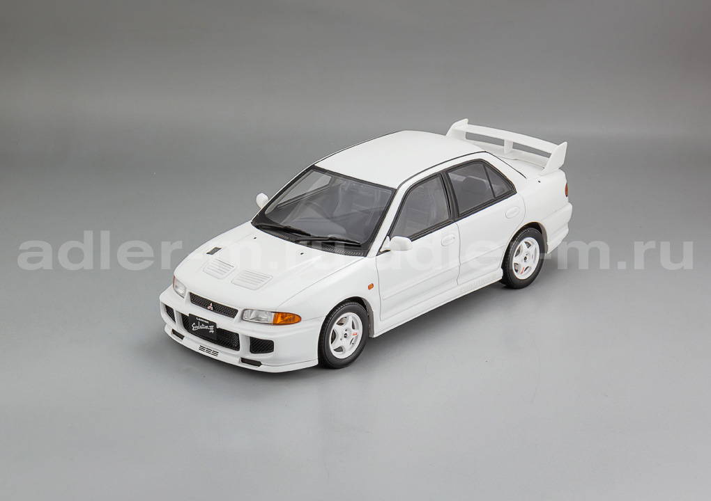 OTTO MOBILE 1:18 Mitsubishi Lancer Evo III (white) OT1065