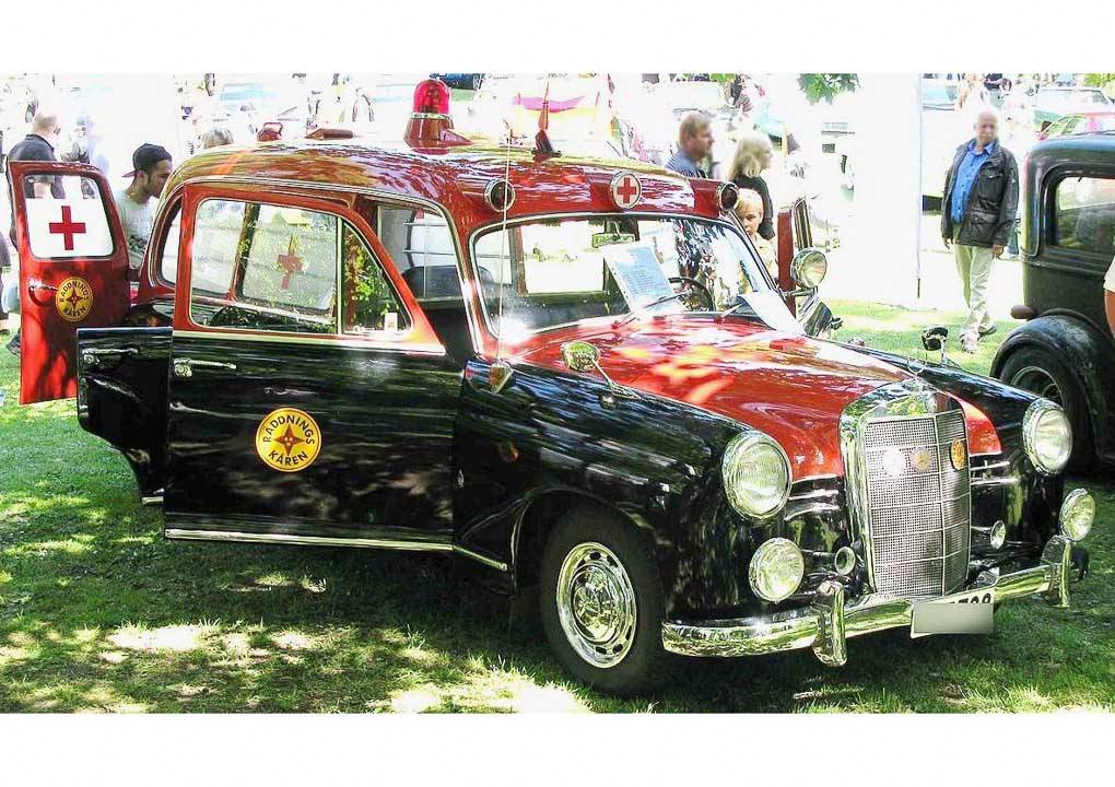 ESVAL MODELS 1:43 Mercedes-Benz 180D Ambulance by Miesen with double swing doors 1954-1962 (black / red) EMGEMB433A