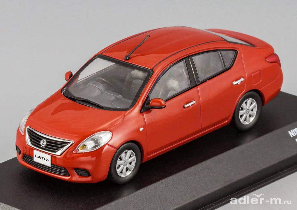 J-COLLECTION 1:43 Nissan Tiida / Latio (burning red) JCP77004RD