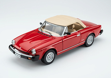 Alfa Romeo 1:18 Alfa Romeo 1600 Duetto Кабриолет - 1966 (Bianco Farina) 18120004