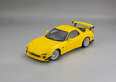 Mazda 1:18 Mazda RX-7 FD RS (УЦЕНКА!) S1810603_DIS_m