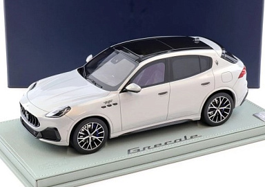 Maserati 1:18 Maserati Grecale Trofeo (light grey) 920031349