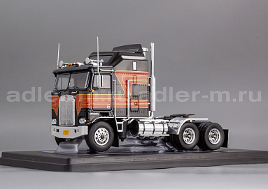 Kenworth 1:43 Kenworth K 100 Aerodyne - 1976 (black/red) TR229