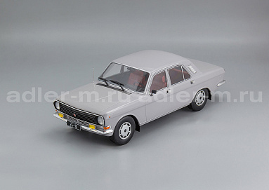 Советский автомобиль 1:18 Советский автомобиль М24-10 - 1985 (светло-серый) MCG18016