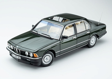 BMW 1:18 BMW 745i E23 - 1984 (achat green metallic) 18023001