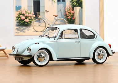 Volkswagen 1:18 Volkswagen Beetle 1303 - 1973 (Pastel Blue) 188676