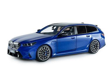 BMW 1:18 BMW M5 G99 Touring - 2025 (blue) S1814801