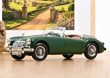 MG 1:18 MG MGA Roadster - 1955 (British Racing Green) 182610
