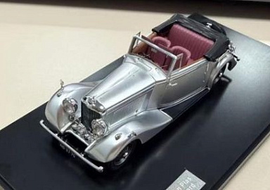 Bentley 1:43 Bentley 4¼ Litre DHC Vanden Plas - 1939 - #B/32/KT (silver met.) MX50201-182