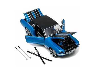 Ford 1:18 Ford Mustang GT500 "Country Special" - 1967 (blue/black) 12965