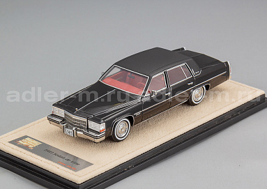 Cadillac 1:43 Cadillac Sedan de Ville - 1983 (black) STM83501